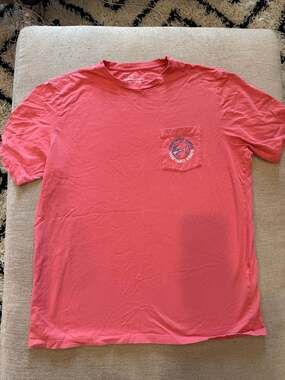 Vineyard Vines Men's Marlin Release American Flag  T-Shirt, Size L, Coral